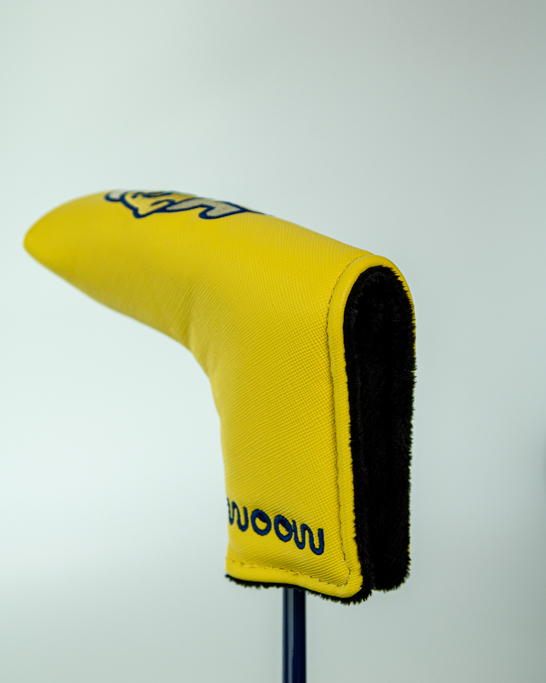 Funda amarilla del putter WOOW